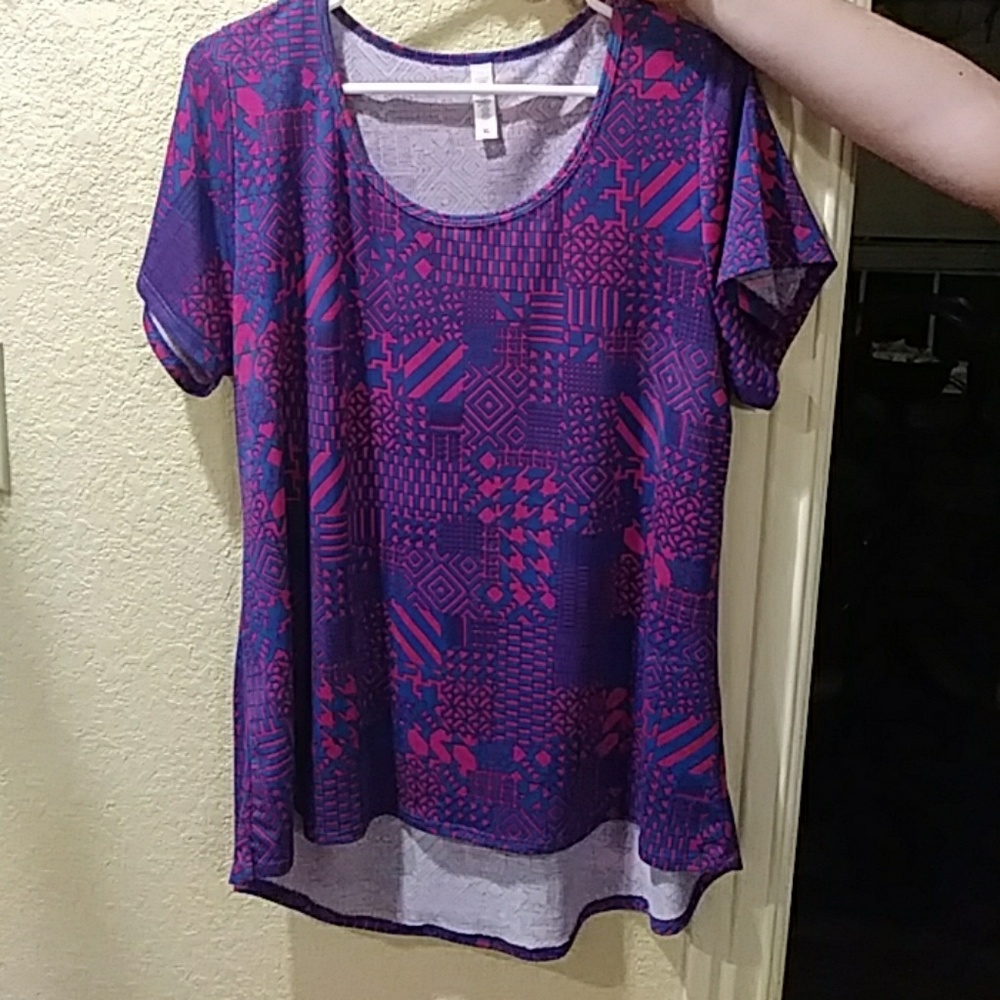 Lularoe Classic Tee